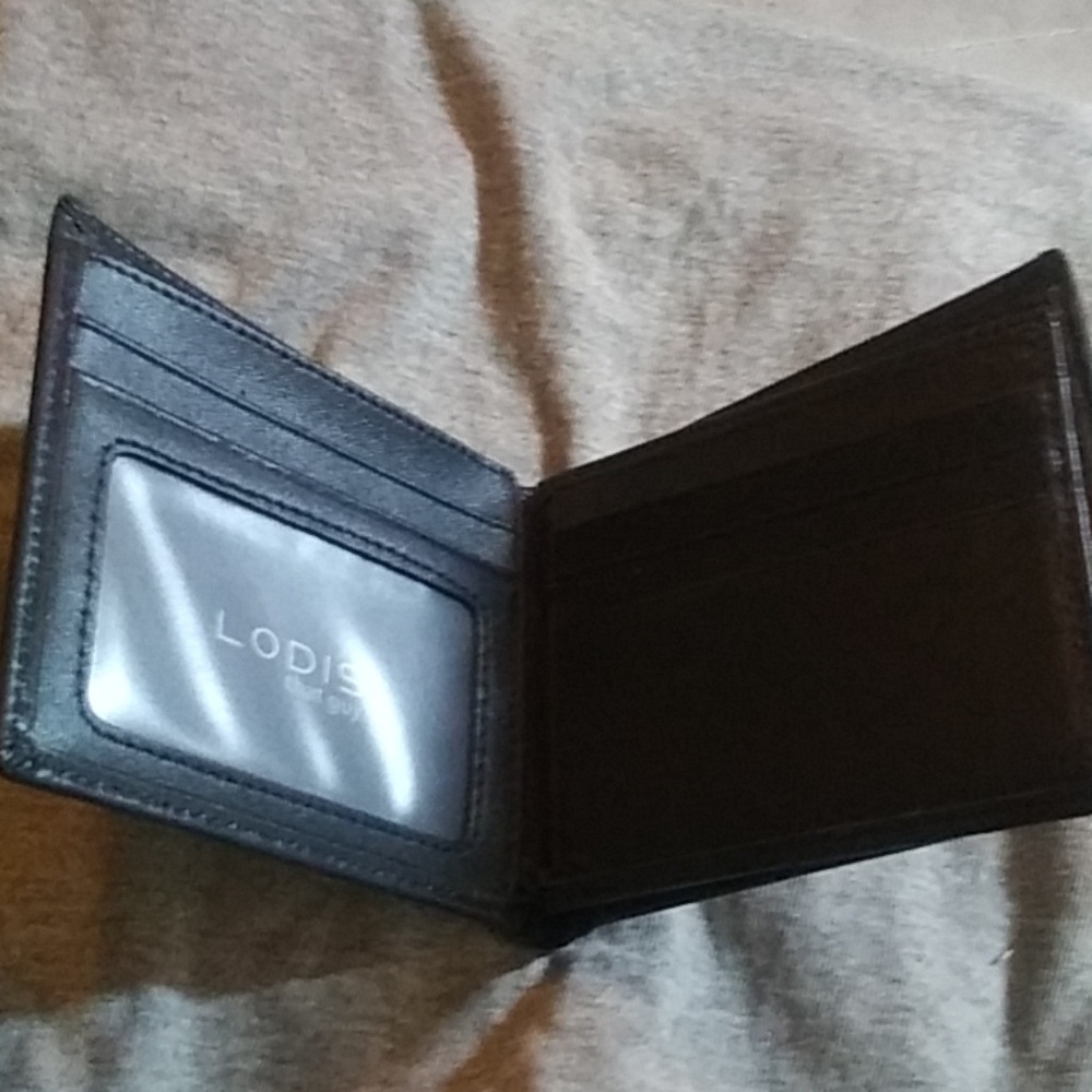 Wallet - Picture 3 of 4